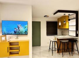 Ancheta's Tiny Home - Near Clark Airport & Global City，位于Mabalacat的酒店