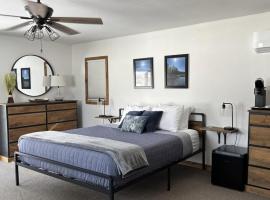 Aqua Aire Inn & Suites，位于米诺阔的酒店