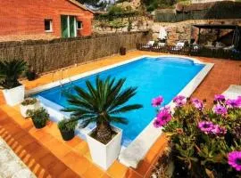 Luxury Villa in Vallromanes - Mountain Views, Pool, Close to Barcelona and the Beach
