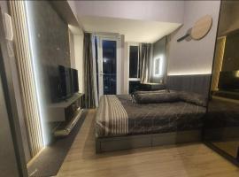 Apartment Tokyoriverside Pik2 Studio Beautifull，位于Muara的酒店