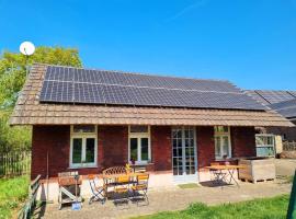 Das alte Backhaus auf dem Bio-Bauernhof，位于凯沃拉尔的酒店