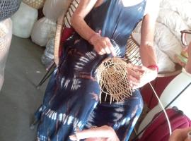 Rattan lamps Weaving class，位于乌布的酒店