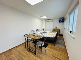 Útulný apartmán v klidné části Benešova