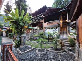 Sam's Bungalows And Treks,位于武吉拉旺的酒店