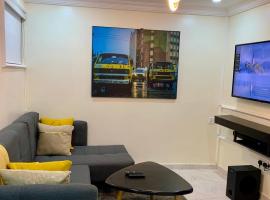 1Bedroom Apt 3 mins from Intl Airport，位于拉各斯的酒店