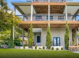 Relaxation on the lake