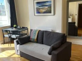 Cardiff Apt - Sleeps 6 - Castle & Stadium Nearby