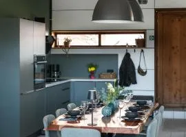 Die Badeanstalt I Loft Nürnberg I 5 Minuten zu Fuß zum kostenlosen Naturbad I Messenähe I Waldnähe