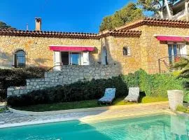 Beautiful chic villa with pool in cannes