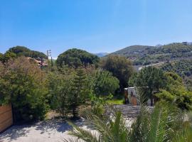 Three km Jouz River Mseilha Hiking, À La Belle Étoile，位于拜特龙的酒店