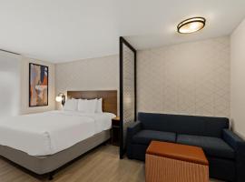 Everhome Suites Brownsville，位于布朗斯维尔的酒店