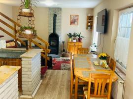 Gabi apartman，位于福纽德的酒店