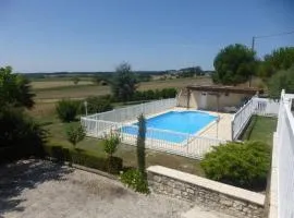 House in Monségur with Panoramic Views