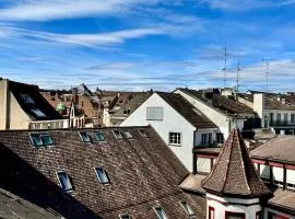 City Center Rooftop Balcony-Studio at town hall