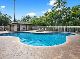 Central Kihei Gem! 3-Min Walk to the Beach & Shops，位于维雷亚的带按摩浴缸的酒店