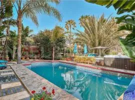 Majestic Villa by the Beach Heated Private Pool & Jacuzzi