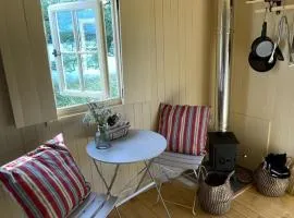 The Secret Shepherds Hut- Off Grid Retreat