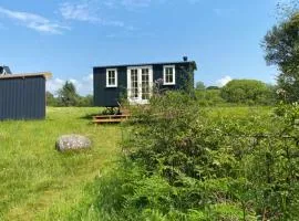 The Hidden Shepherds Hut- Off Grid Retreat