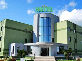 太阳酒店，位于Pastorano的酒店