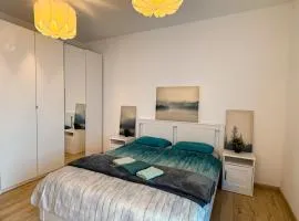 MintLoft near, Parc Copou, IRO, Parhon, Gradina Botanica, Stadio -Parcare-factura- AB Homes