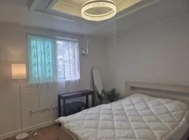 Small and Pretty House Near Busan Station, Pet-friendly, Suitable for 2 People