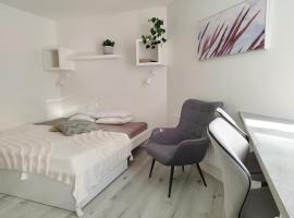 Courtyard Condo Twin