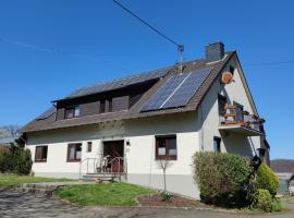 Ferienhof Schiefen - Urlaub auf dem Bauernhof，位于艾托弗的酒店