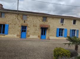 Bienvenue au gite papillon，位于Sainte-Verge的酒店