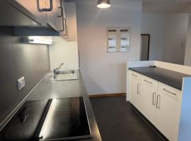 Schöne Wohnung in Bern，位于Köniz的酒店