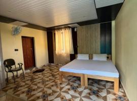 Maa Heera Homestay，位于拉尼凯特的酒店