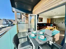 2 Y Bae -Top Floor-2 Bed - Lift and Pet friendly