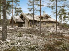 Beautiful Home In Koppom With Sauna，位于Koppom的酒店
