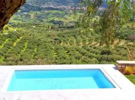 Samiro Private Villa - Heated Pool & Hot tub