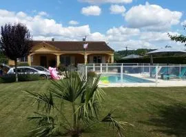 Maison avec piscine privée à Siorac en Périgord