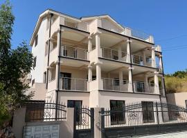 Apartments Amilija，位于拉多维奇的酒店