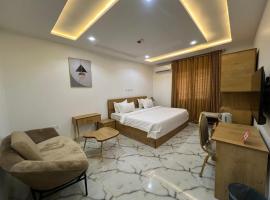 Grand Lynks Homes and Apartments，位于Gwarinpa的酒店