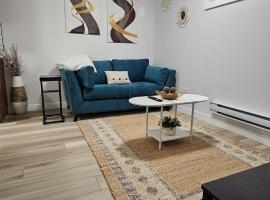 Brand New Stylish Heartland Suite!，位于里贾纳的自助式住宿