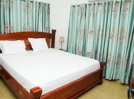 Luxury Villa Ensuite Room 4