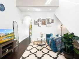 Cozy House near Darling Harbor
