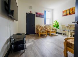 Chatham Lodge Family Room 2 Ensuite，位于特伦特河畔斯托克的酒店