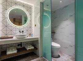 Huayang Hotel Century City Convention and Exhibition Center Branch，位于Zhongxingchang的酒店