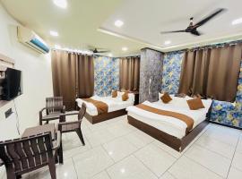 Hotel Shree Vijay I g66ogoIoo6 just 100mtr from temple 1min away，位于纳特杜瓦拉的酒店