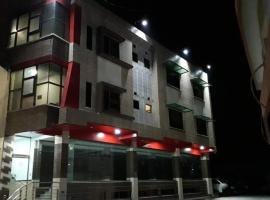 Gul and Sons Hotel，位于Harīpur的酒店