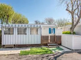 Mobilhome au calme - piscine