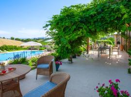 Luxury villa in Le Marche Casa Sant'Elia，位于Filottrano的酒店