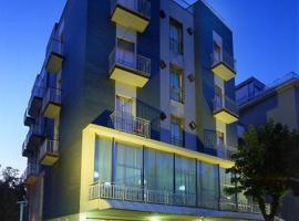 Hotel Golino，位于里米尼费德里科·费里尼国际机场 - RMI附近的酒店