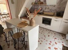 Maison Terracotta des Karantes
