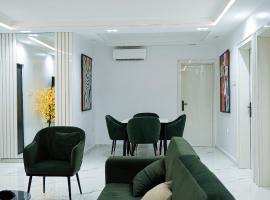 Nest Luxury Apartment，位于伊洛林的酒店