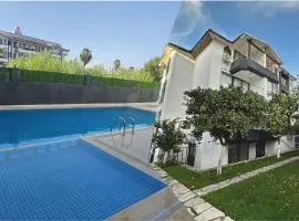 Paradise Garden sitesi 3 oda havuzlu eşyalı daire kişi fiyatı değil oda fiyatı