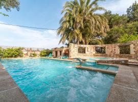 La Carrasca，位于卡特拉尔的酒店